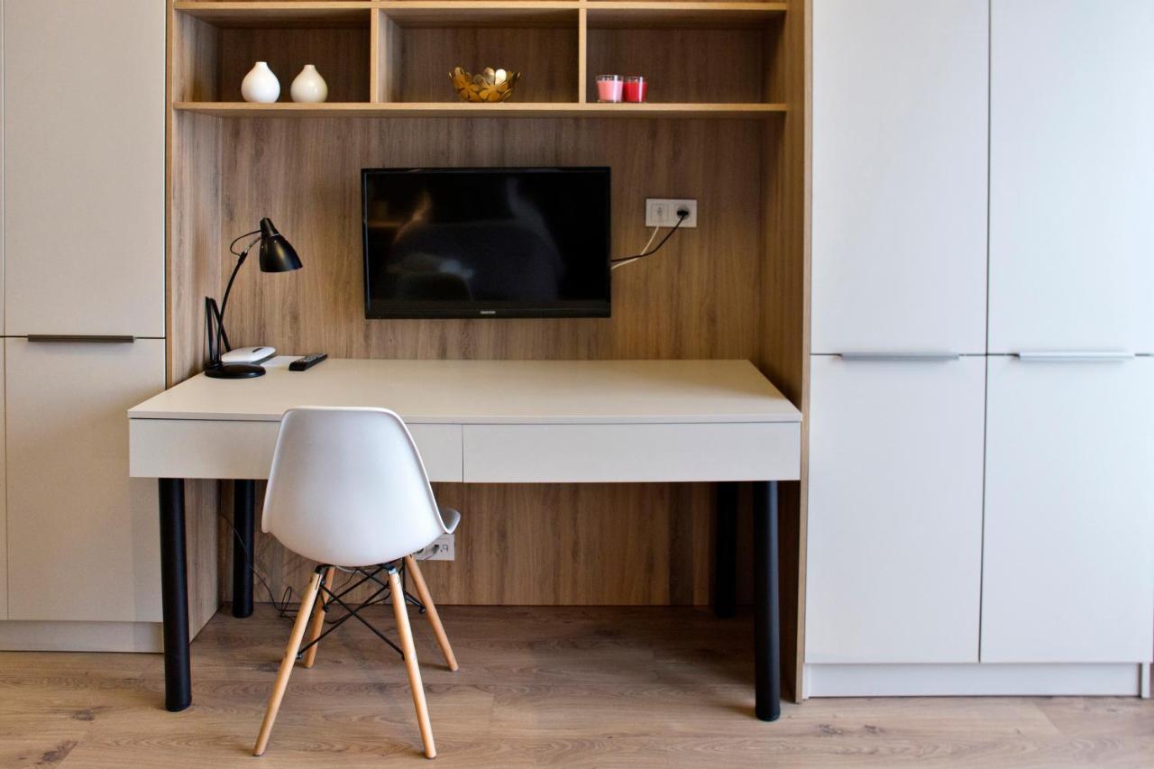 Wolska Serviced Apartment *